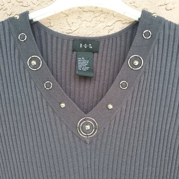 R.Q.T. SHORT SLEEVE RIBBED V-NECK STRETCH RN5789 - Picture 2 of 8